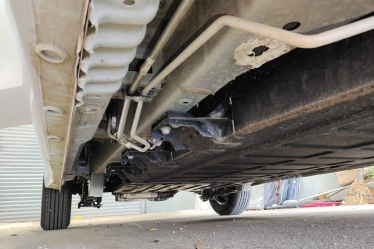 Used Wuling Hongguang New Energy 2024 All-Electric Model 300KM Standard Version Right Side Sill
