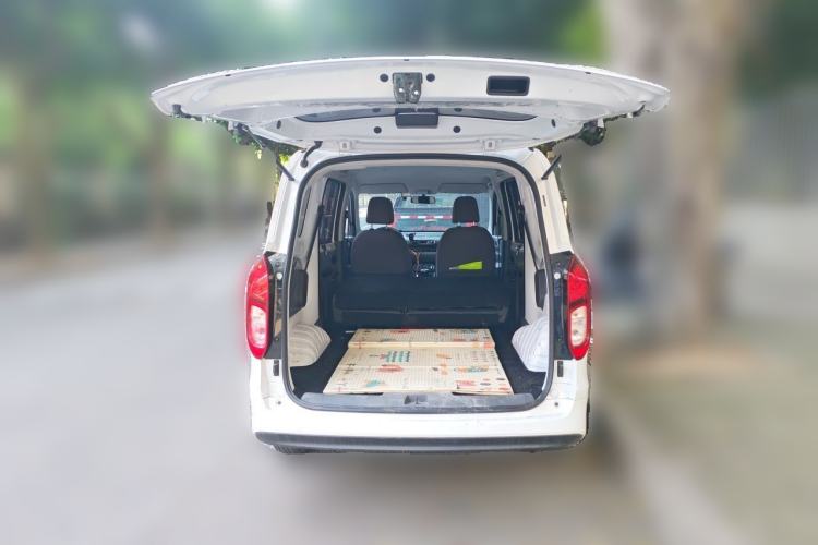 Used Wuling Hongguang New Energy 2024 All-Electric Model 300KM Practical Version Trunk
