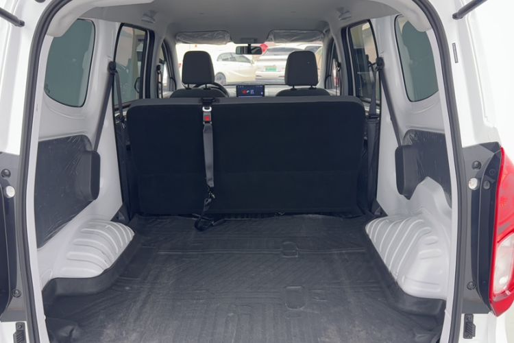 Used Wuling Hongguang New Energy 2024 All-Electric Model 300KM Practical Version Trunk