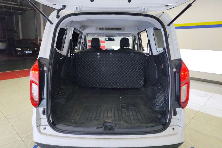 Used Wuling Hongguang New Energy 2024 All-Electric Model 300KM Standard Version Trunk