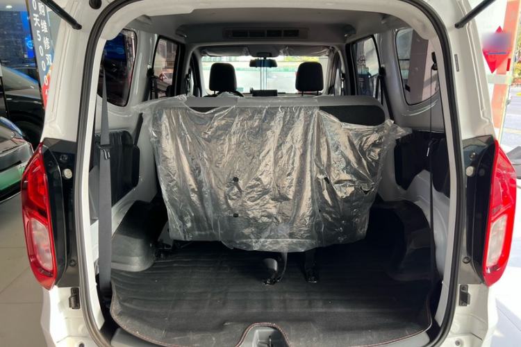 Used Wuling Hongguang New Energy 2024 All-Electric Model 300KM Standard Version Trunk