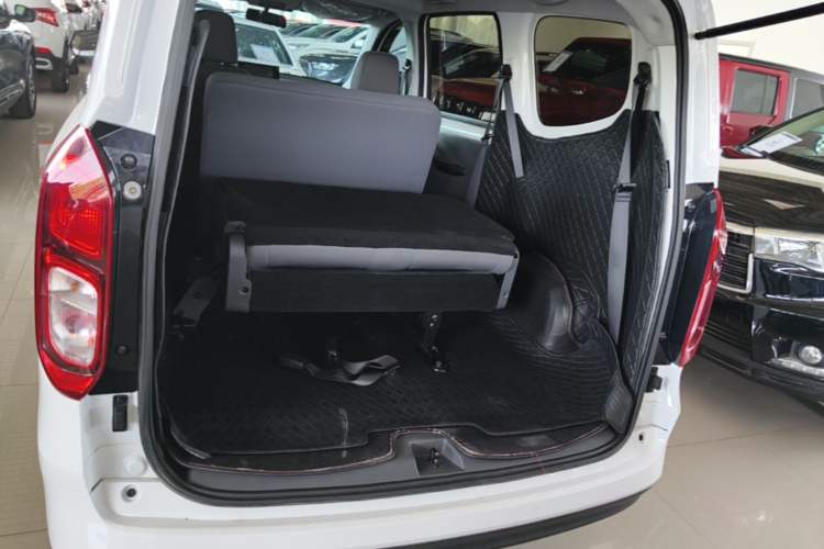 Used Wuling Hongguang New Energy 2024 All-Electric Model 300KM Standard Version Trunk