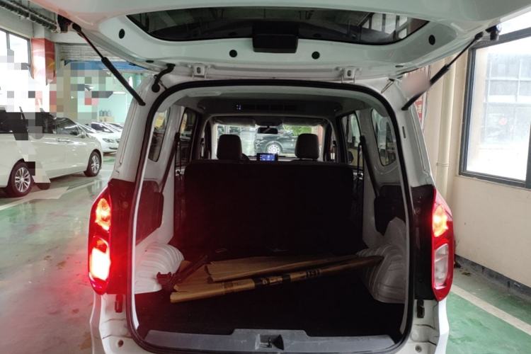 Used Wuling Hongguang New Energy 2024 All-Electric Model 300KM Standard Version Trunk