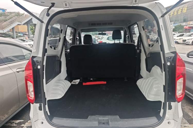 Used Wuling Hongguang New Energy 2024 All-Electric Model 300KM Standard Version Trunk