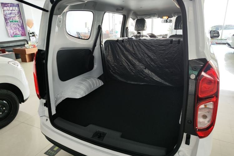 Used Wuling Hongguang New Energy 2024 All-Electric Model 300KM Practical Version Trunk