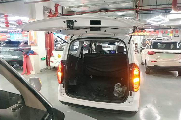 Used Wuling Hongguang New Energy 2024 All-Electric Model 300KM Standard Version Trunk