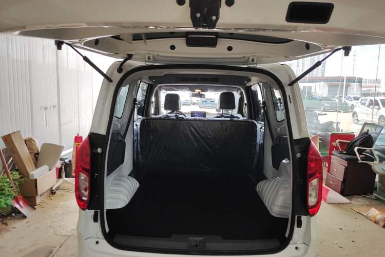 Used Wuling Hongguang New Energy 2024 All-Electric Model 300KM Standard Version Trunk