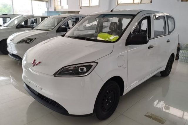 Used Wuling Hongguang New Energy 2024 All-Electric Model 300KM Standard Version