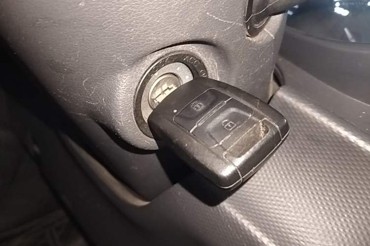 Used Wuling Hongguang New Energy 2024 All-Electric Model 300KM Standard Version Vehicle Key