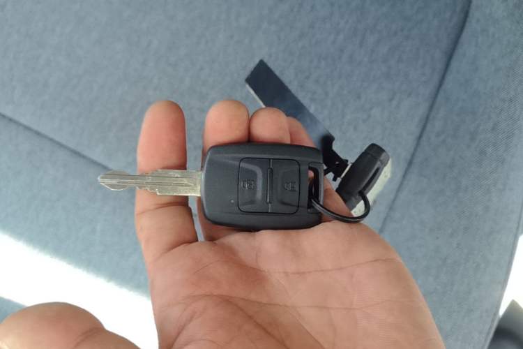 Used Wuling Hongguang New Energy 2024 All-Electric Model 300KM Standard Version Vehicle Key