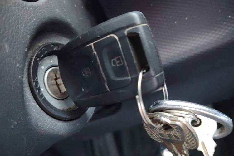 Used Wuling Hongguang New Energy 2024 All-Electric Model 300KM Practical Version Vehicle Key