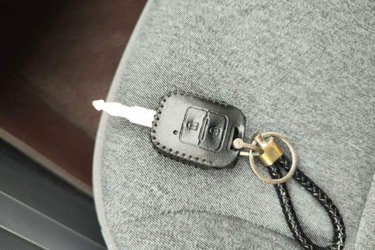 Used Wuling Hongguang New Energy 2024 All-Electric Model 300KM Practical Version Vehicle Key