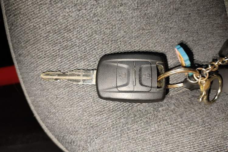 Used Wuling Hongguang New Energy 2024 All-Electric Model 300KM Standard Version Vehicle Key