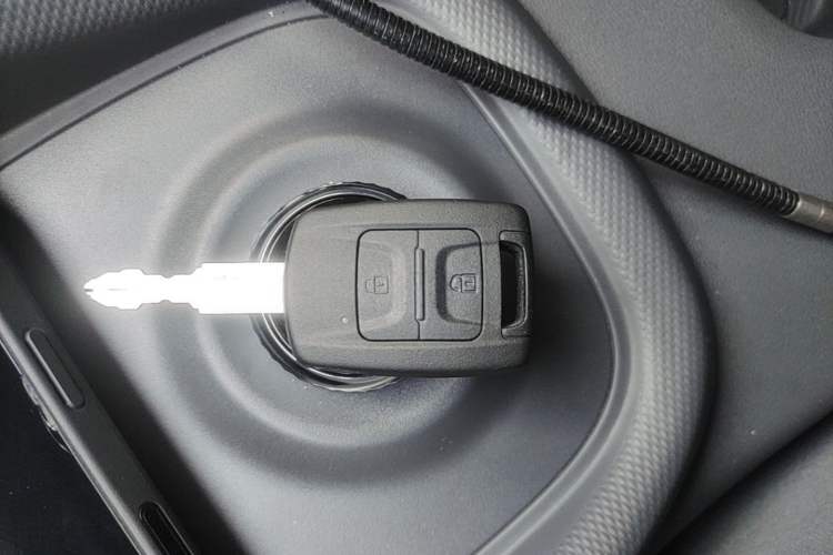 Used Wuling Hongguang New Energy 2024 All-Electric Model 300KM Standard Version Vehicle Key