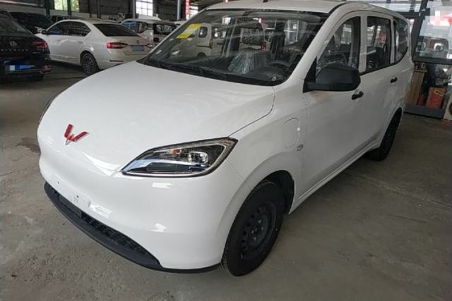 Used Wuling Hongguang New Energy 2024 All-Electric Model 300KM Practical Version