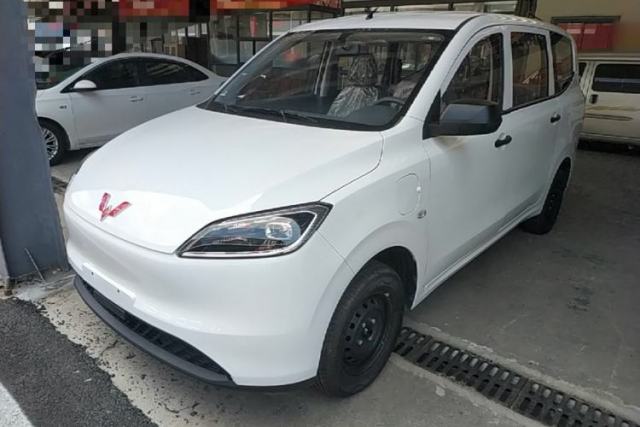 Used Wuling Hongguang New Energy 2024 All-Electric Model 300KM Practical Version