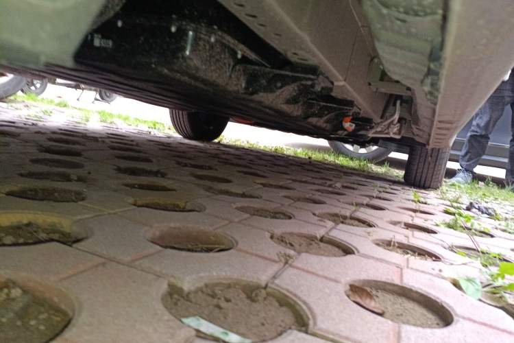 Used Wuling Hongguang New Energy 2025 Extended-Range Hybrid 50 km Standard Version Chassis Rear Right