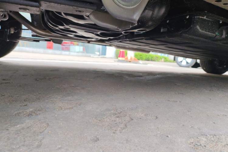 Used Wuling Hongguang New Energy 2025 Extended-Range Hybrid 50 km Standard Version Chassis Rear Right
