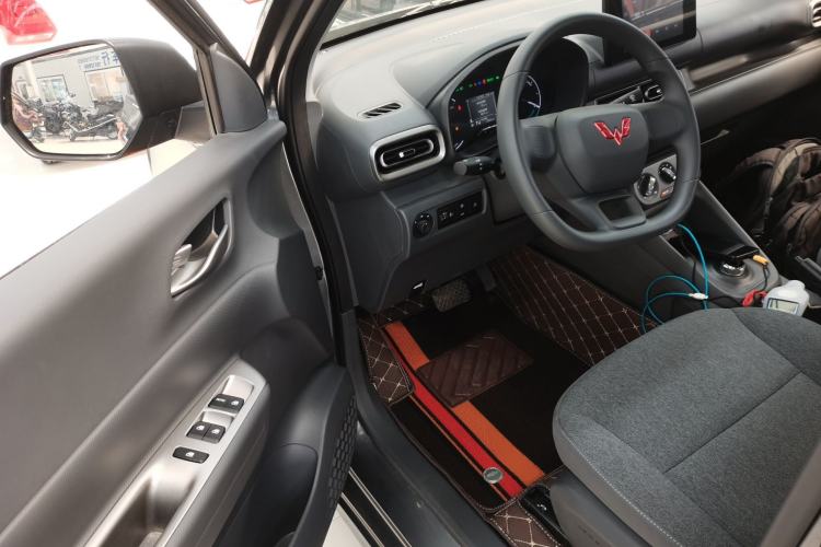 Used Wuling Hongguang New Energy 2025 Extended-Range Hybrid 50KM Comfort Version Driver Seat