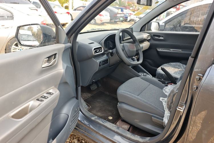 Used Wuling Hongguang New Energy 2025 Extended-Range Hybrid 50KM Comfort Version Driver Seat
