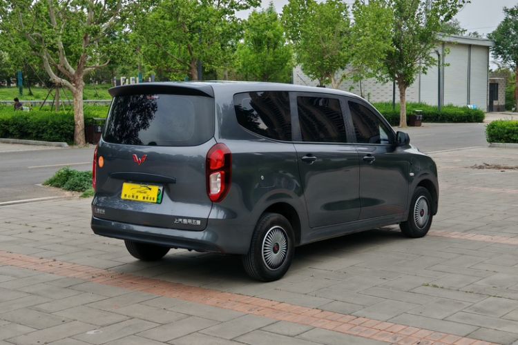 Used Wuling Hongguang New Energy 2025 Extended-Range Hybrid 50 km Utility Version Exterior 4