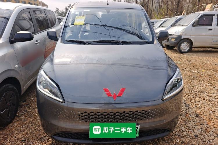 Used Wuling Hongguang New Energy 2025 Extended-Range Hybrid 50KM Comfort Version Front