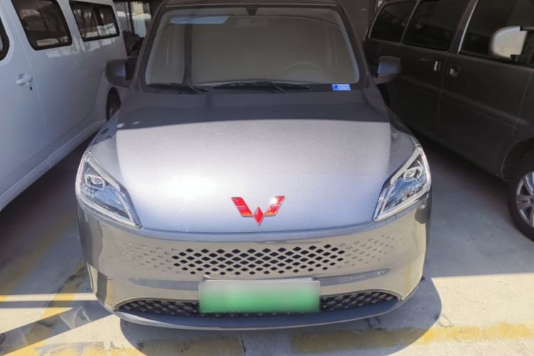 Used Wuling Hongguang New Energy 2025 Extended-Range Hybrid 50 km Utility Version Front
