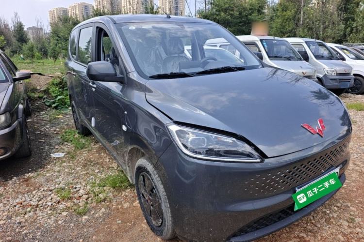Used Wuling Hongguang New Energy 2025 Extended-Range Hybrid 50KM Comfort Version Front Right 45 Deg
