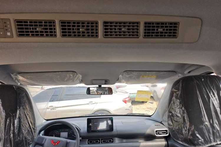 Used Wuling Hongguang New Energy 2025 Extended-Range Hybrid 50KM Comfort Version Headliner