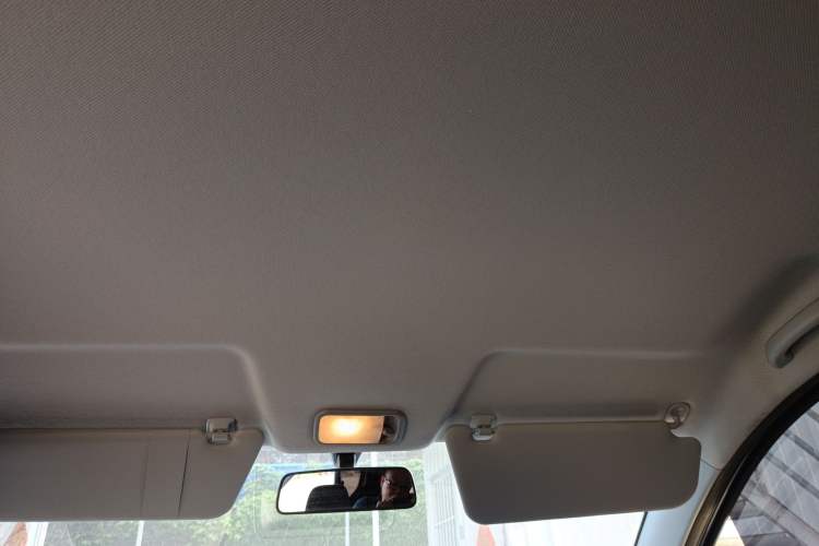 Used Wuling Hongguang New Energy 2025 Extended-Range Hybrid 50 km Utility Version Headliner