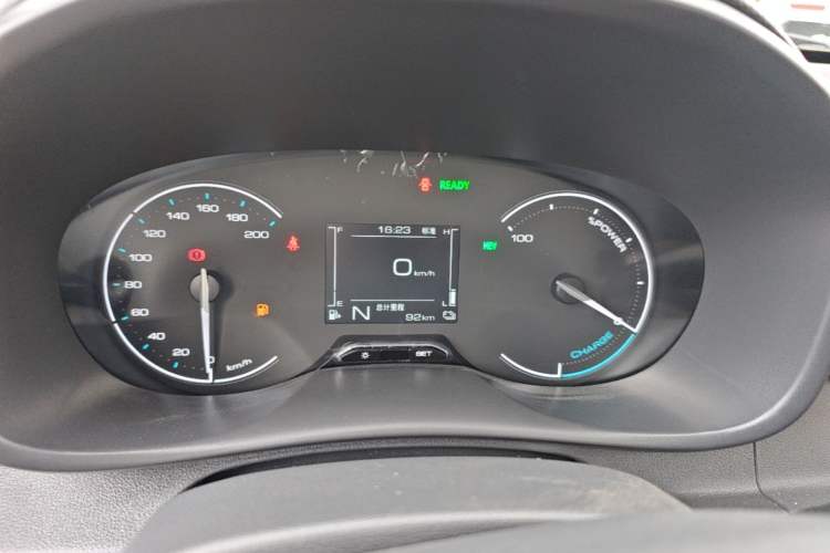 Used Wuling Hongguang New Energy 2025 Extended-Range Hybrid 50 km Standard Version Instrument Cluster