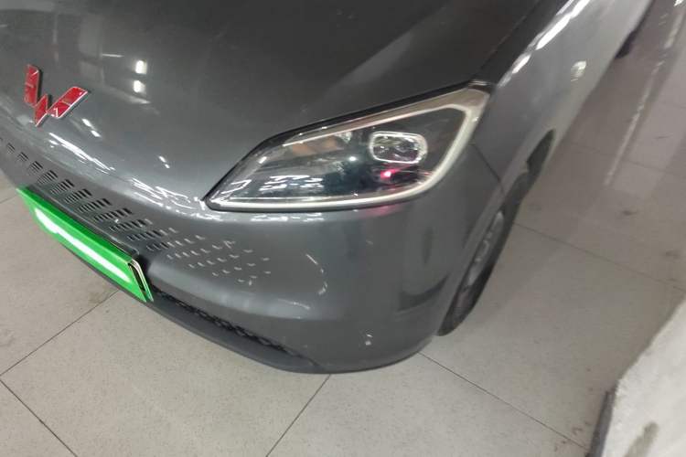 Used Wuling Hongguang New Energy 2025 Extended-Range Hybrid 50 km Utility Version Left Front Headlight