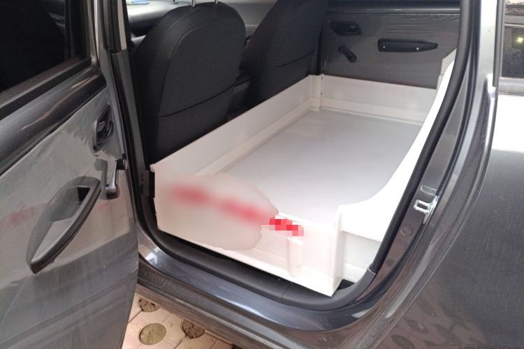 Used Wuling Hongguang New Energy 2025 Extended-Range Hybrid 50 km Standard Version Left Rear Seat