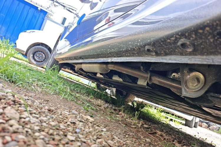 Used Wuling Hongguang New Energy 2025 Extended-Range Hybrid 50KM Comfort Version Left Side Sill