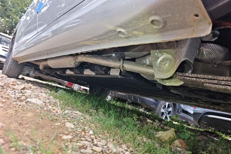 Used Wuling Hongguang New Energy 2025 Extended-Range Hybrid 50 km Standard Version Left Side Sill