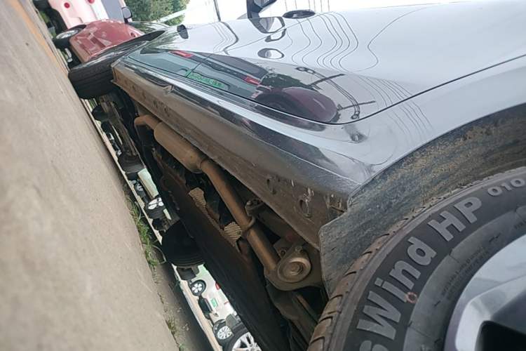 Used Wuling Hongguang New Energy 2025 Extended-Range Hybrid 50KM Comfort Version Left Side Sill