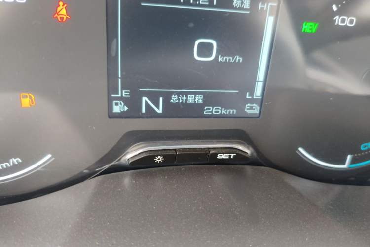 Used Wuling Hongguang New Energy 2025 Extended-Range Hybrid 50KM Comfort Version Odometer Close Up