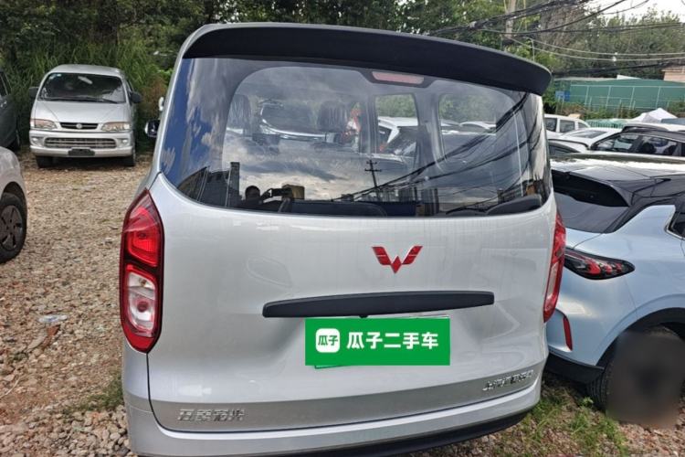 Used Wuling Hongguang New Energy 2025 Extended-Range Hybrid 50 km Standard Version Rear