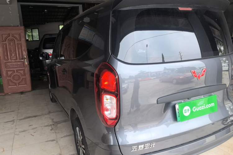 Used Wuling Hongguang New Energy 2025 Extended-Range Hybrid 50 km Standard Version Rear Left 45 Deg