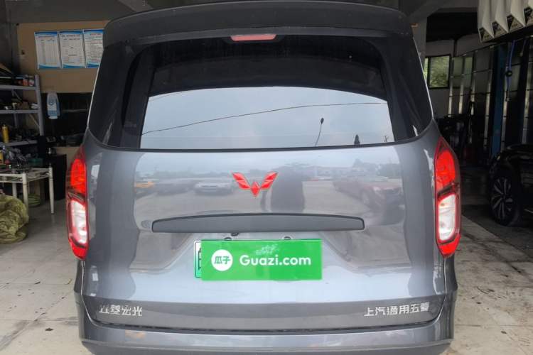 Used Wuling Hongguang New Energy 2025 Extended-Range Hybrid 50 km Standard Version Rear