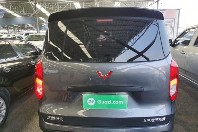 Used Wuling Hongguang New Energy 2025 Extended-Range Hybrid 50 km Standard Version Rear