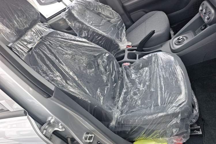 Used Wuling Hongguang New Energy 2025 Extended-Range Hybrid 50 km Standard Version Right Front Seat