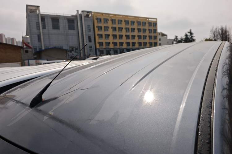 Used Wuling Hongguang New Energy 2025 Extended-Range Hybrid 50KM Comfort Version Roof