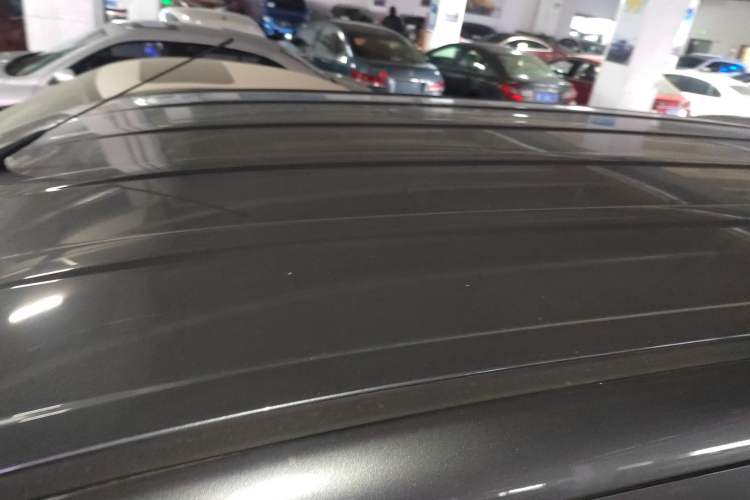 Used Wuling Hongguang New Energy 2025 Extended-Range Hybrid 50 km Utility Version Roof