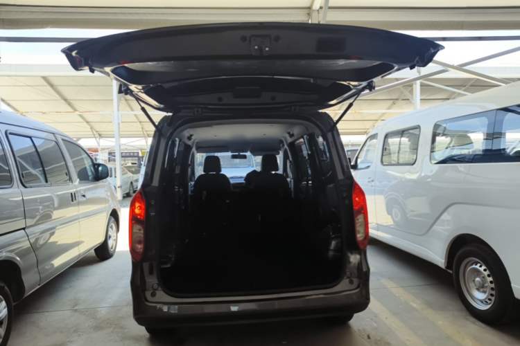 Used Wuling Hongguang New Energy 2025 Extended-Range Hybrid 50 km Utility Version Trunk