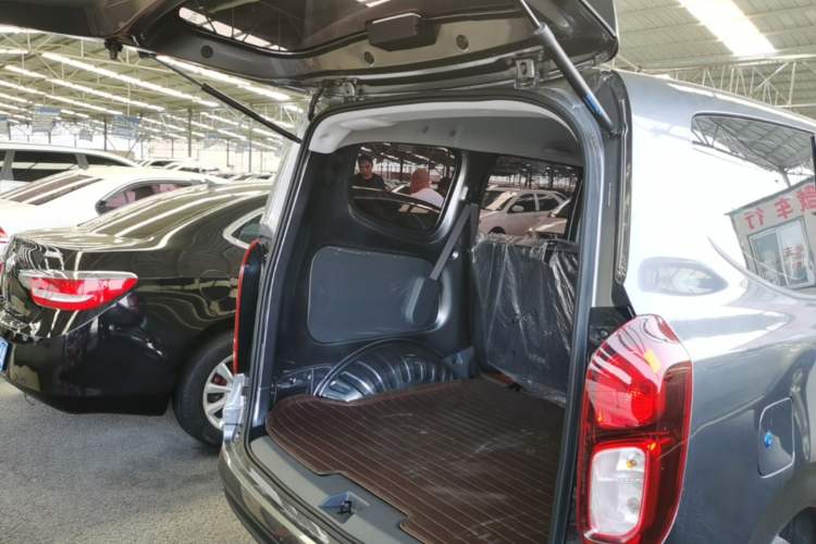 Used Wuling Hongguang New Energy 2025 Extended-Range Hybrid 50 km Standard Version Trunk