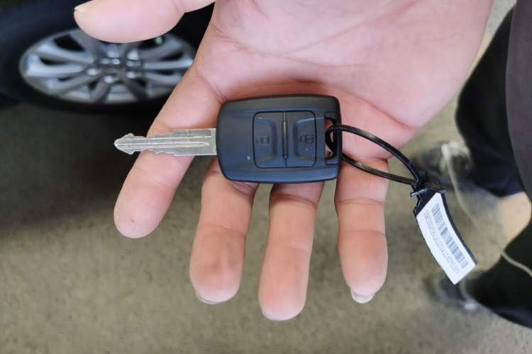 Used Wuling Hongguang New Energy 2025 Extended-Range Hybrid 50 km Standard Version Vehicle Key