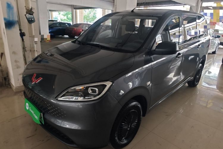 Wuling Hongguang New Energy 2025 Extended-Range Hybrid 50 km Standard Version