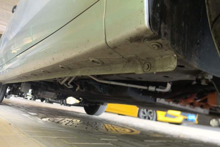 Used Wuling Hongguang New Energy 2025 Extended-Range Hybrid 50 km Standard Version Chassis Front Right