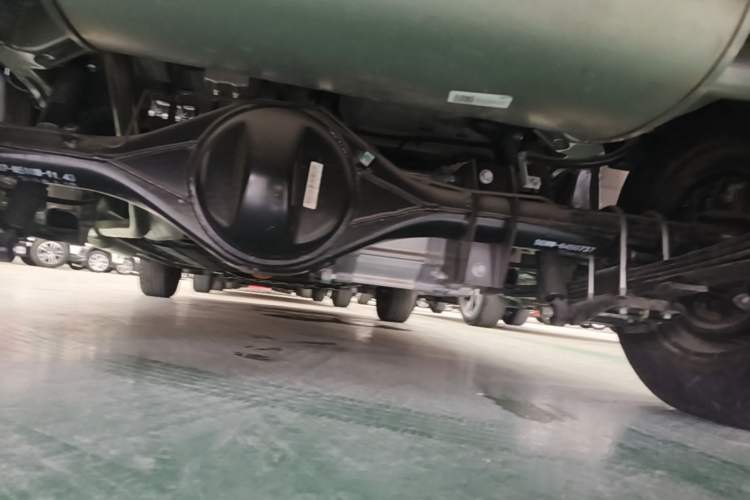 Used Wuling Hongguang New Energy 2025 Extended-Range Hybrid 50 km Standard Version Chassis Rear